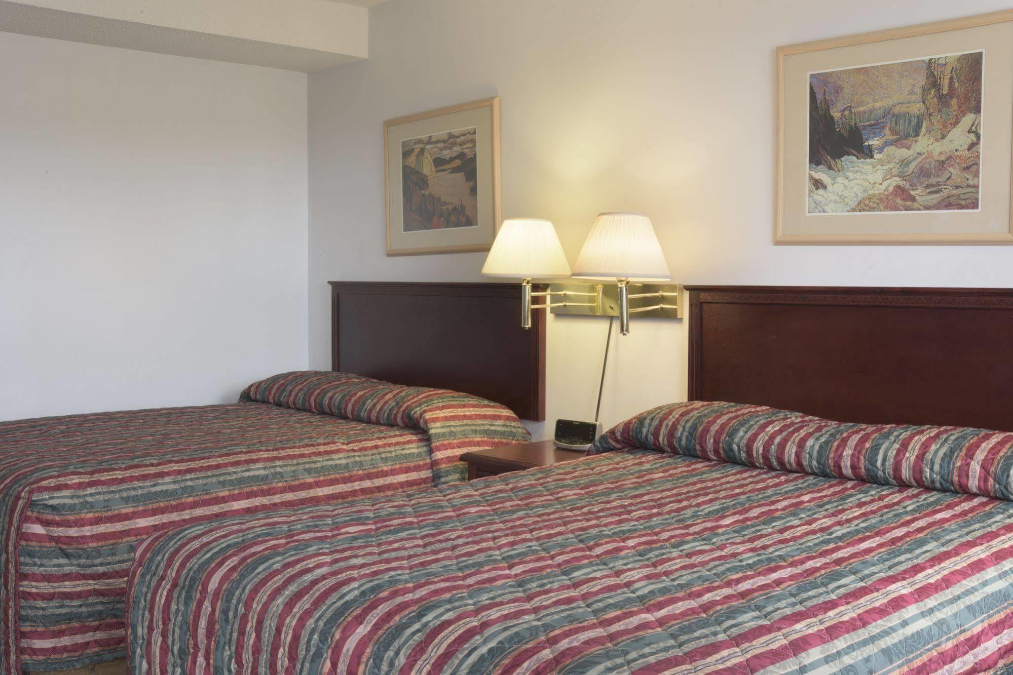 Sun-Dek Motel Medicine Hat Dış mekan fotoğraf