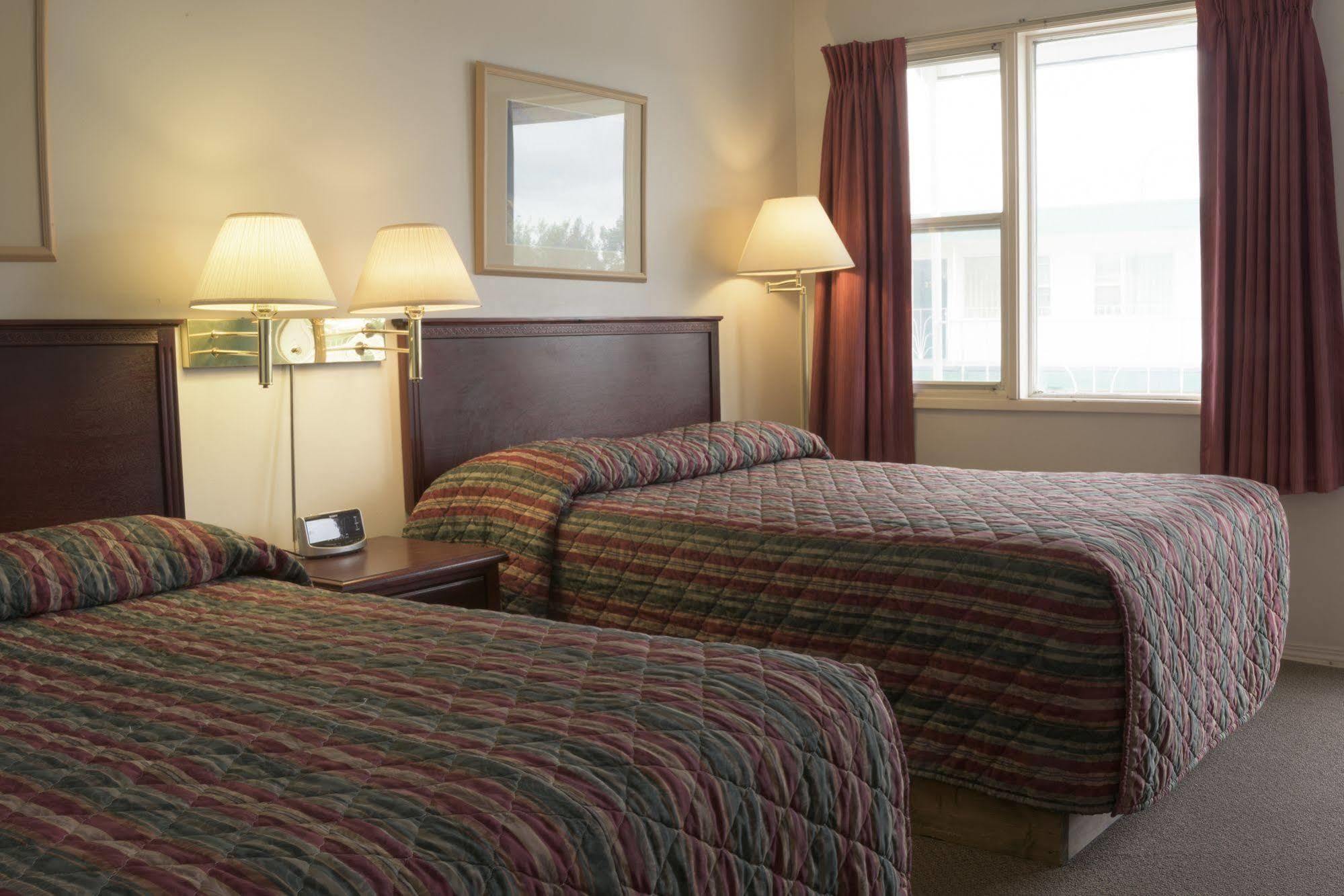 Sun-Dek Motel Medicine Hat Dış mekan fotoğraf