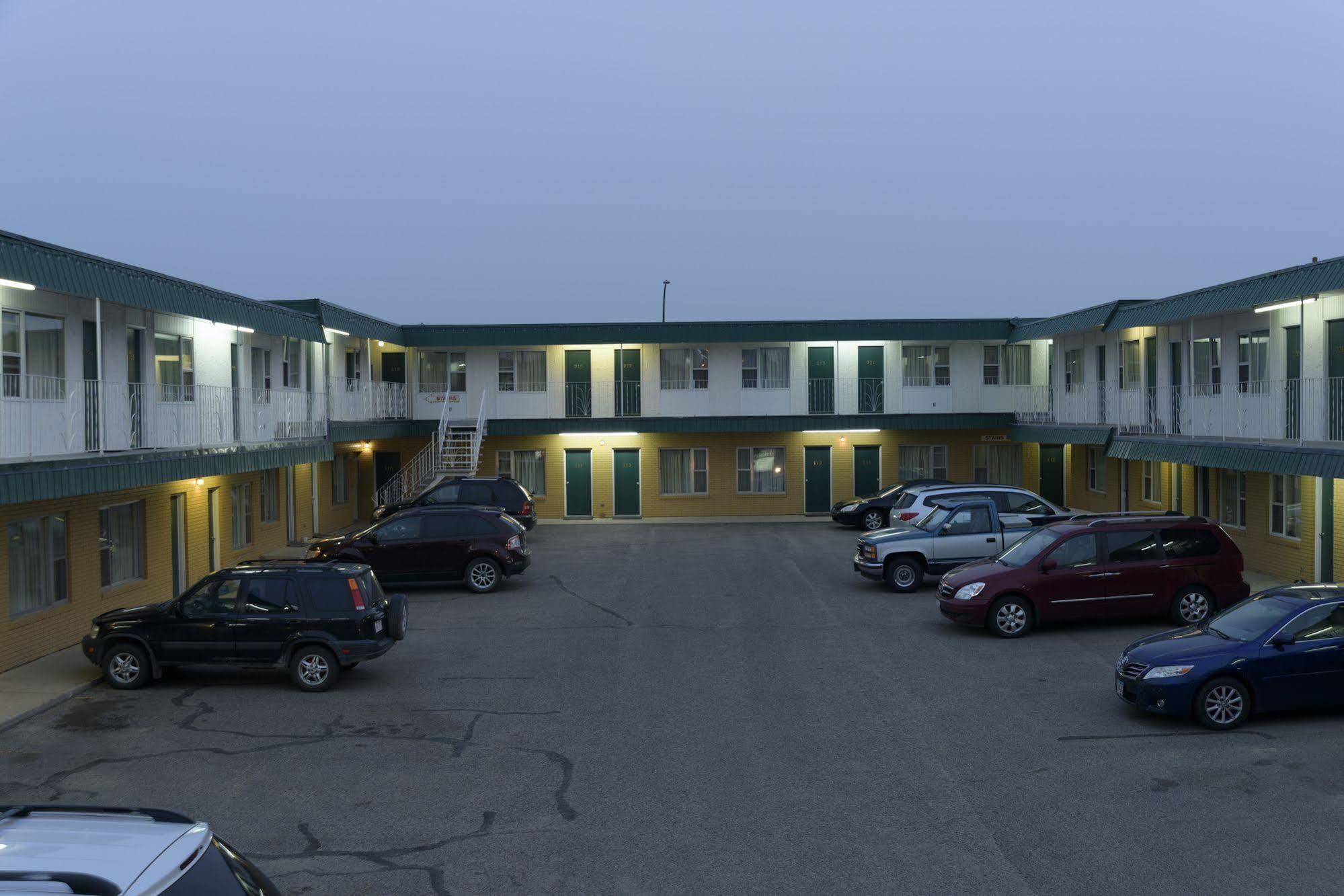 Sun-Dek Motel Medicine Hat Dış mekan fotoğraf